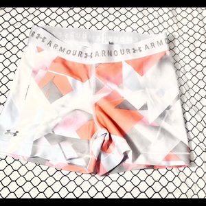 Under amour shorts geometric pattern
